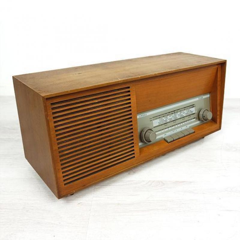 Leuke retro/vintage radio van hout, werkt perfect!