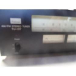Vintage Sansui TU-317 AM/FM stereo tuner