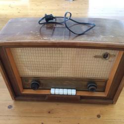 Oude Aristona radio €50,-