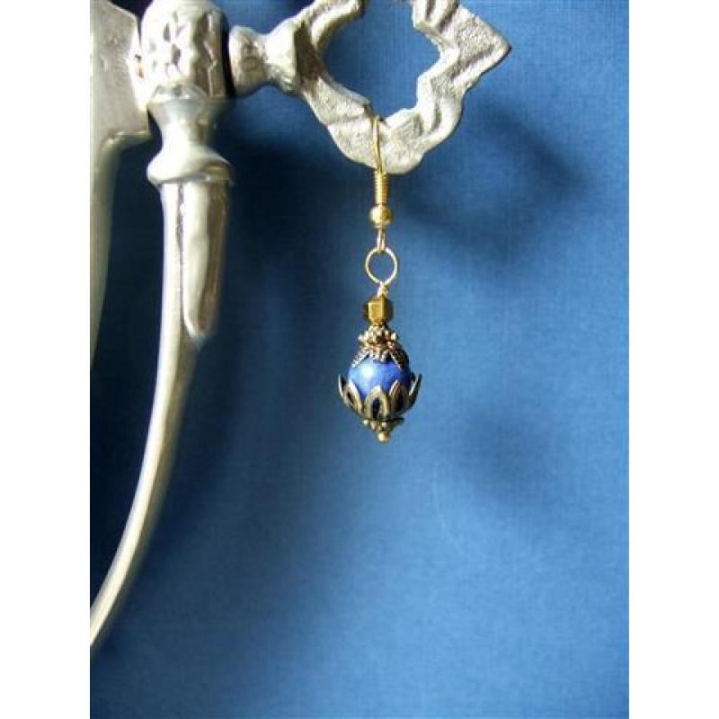 295 Lapis Lazuli kraal in mooi handgemaakt oorsieraad: