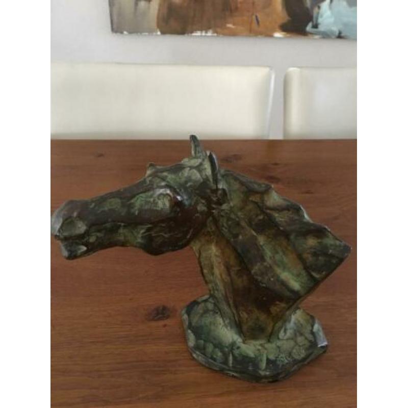 brons beeld paard