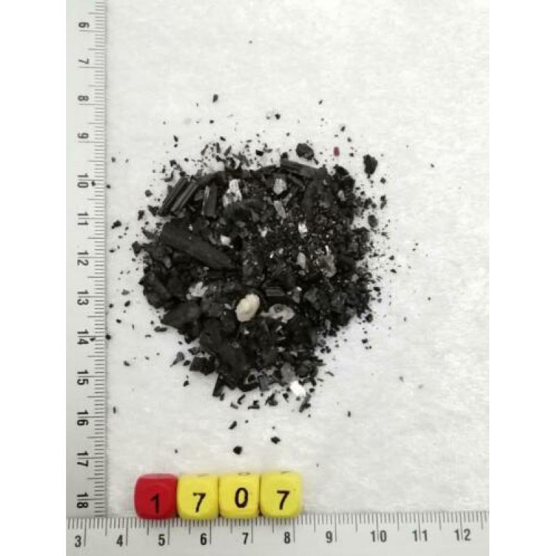 1707. Zwarte Toermalijn ruw mini splitstenen zakje 25 gram