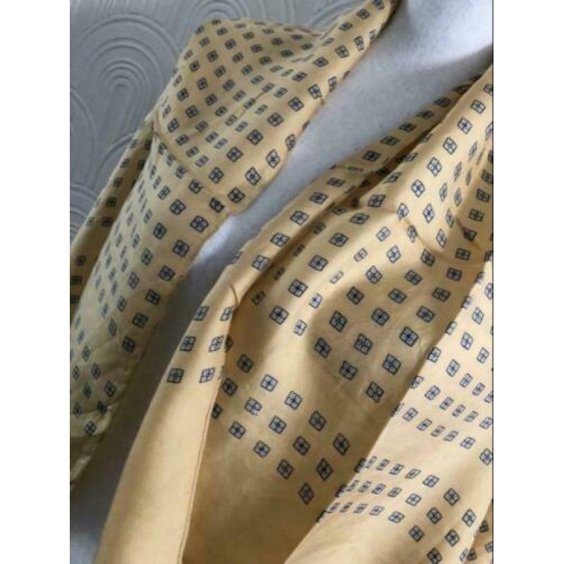 Polyester sjaal - 58x120 cm - goudengeel met print