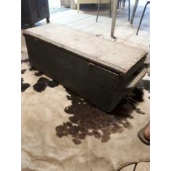 Oude houten kist/salontafel