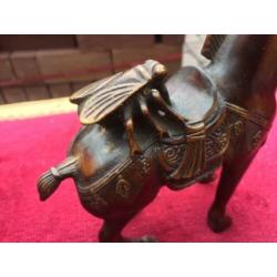 Chinese geluksbrenger, bronzen paard met cicade