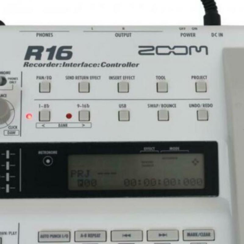 ZOOM R16 recorder met ZOOM SCR-16 draagtas - als nieuw