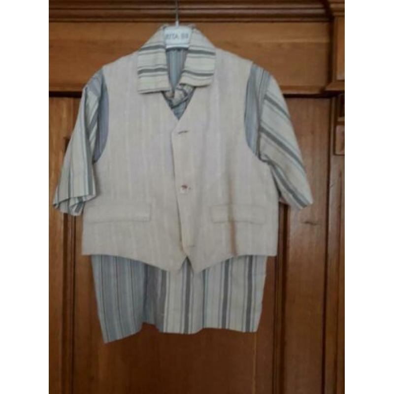 Communiekleding jongen, 3/4 broek, blouse, gillet en colbert