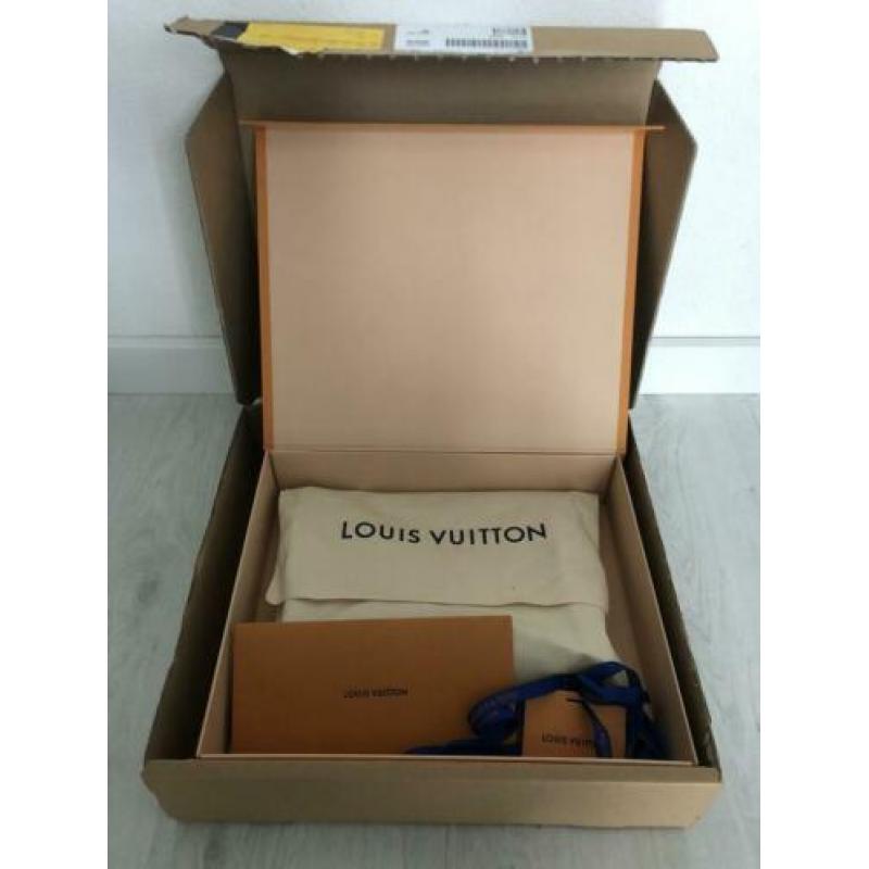 Nieuw Louis Vuitton Toiletry Pouch 26 Origineel