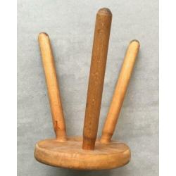 Hout houten krukje DRIEPOOT 30 cm hoog vintage