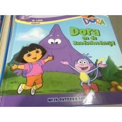 Dora boekenreeks in perfecte staat 28 delig