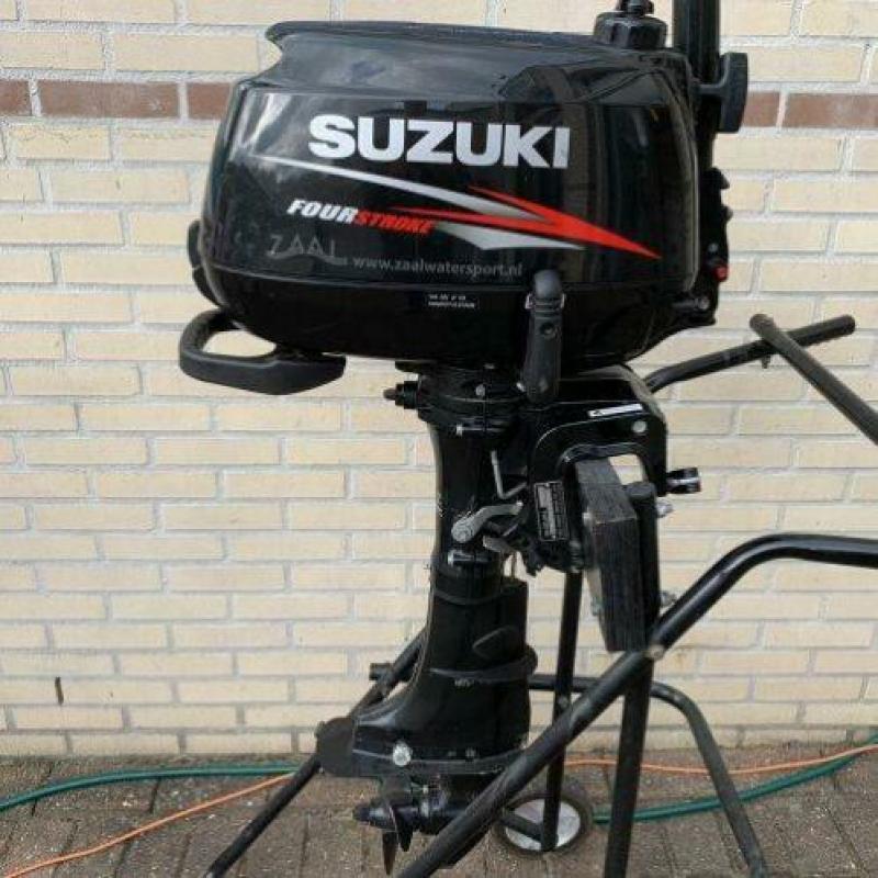 Suzuki ZGAN 4PK 5PK 4takt buitenboordmotor 2x nette staat
