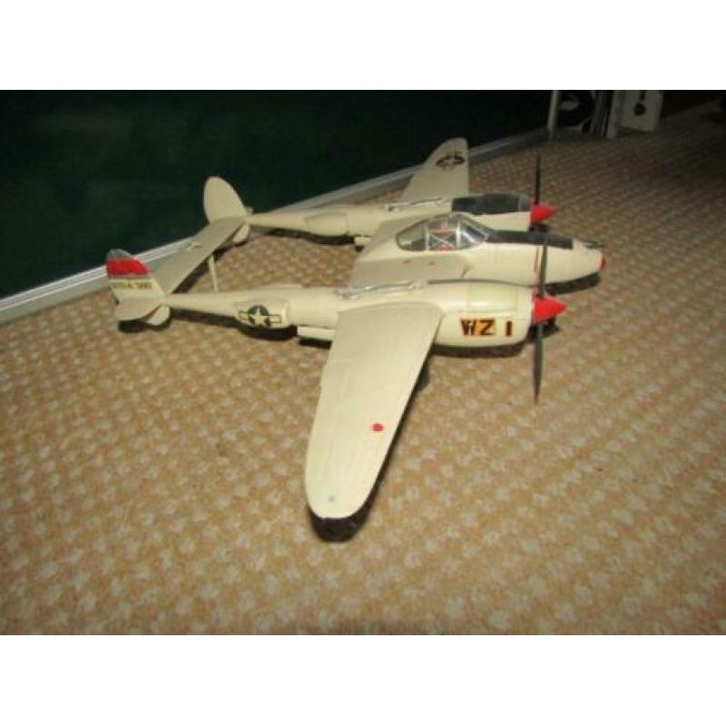 Vliegtuig modellen Klu 1:48 1:72