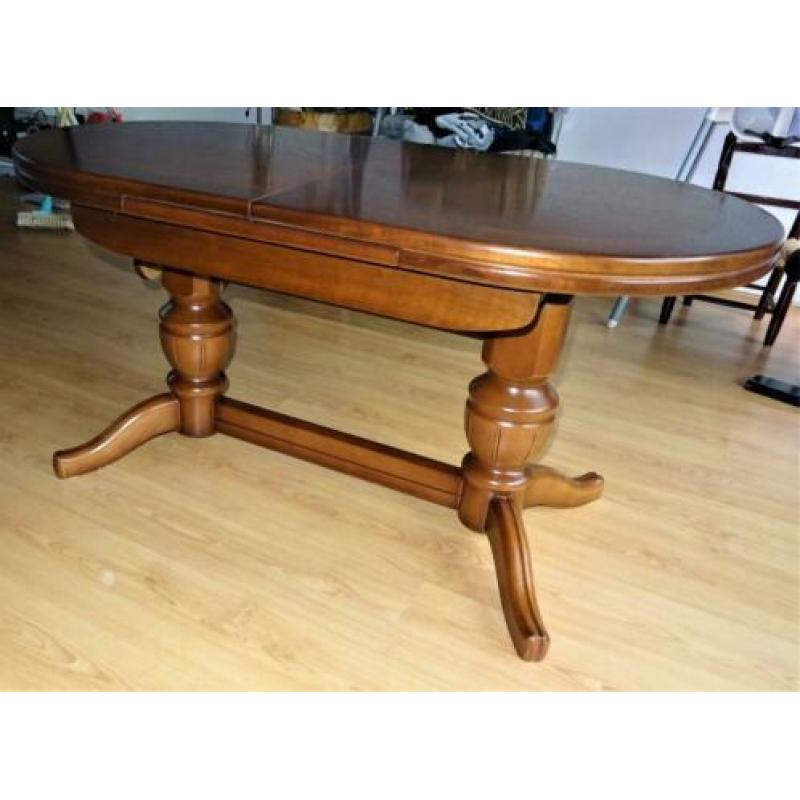 Prachtige salontafel, ovaalvormig