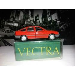 Opel Vectra in doosje NIEUW