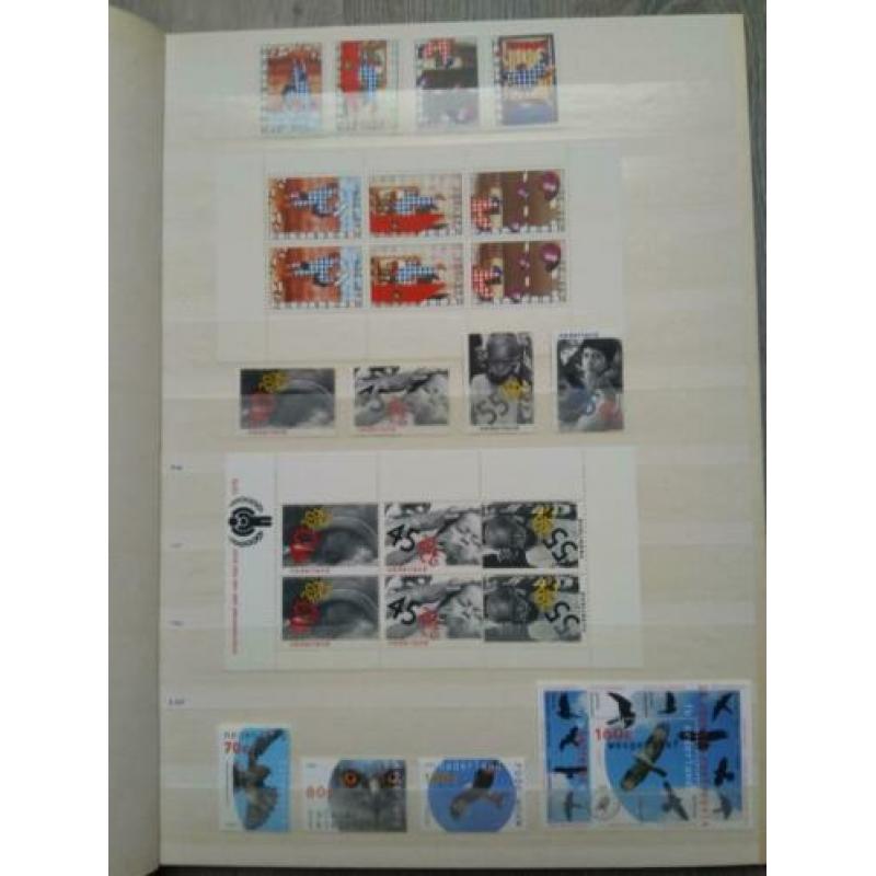 album met mooie series postzegels nederland postfris