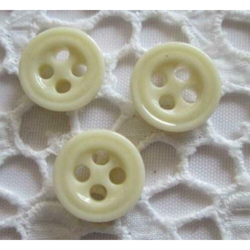 Vintage China buttons glasknopen nr M1263 creme