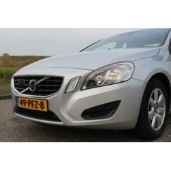 Volvo S60 T3 Kinetic | Business Pack Connect | Driver Suppor
