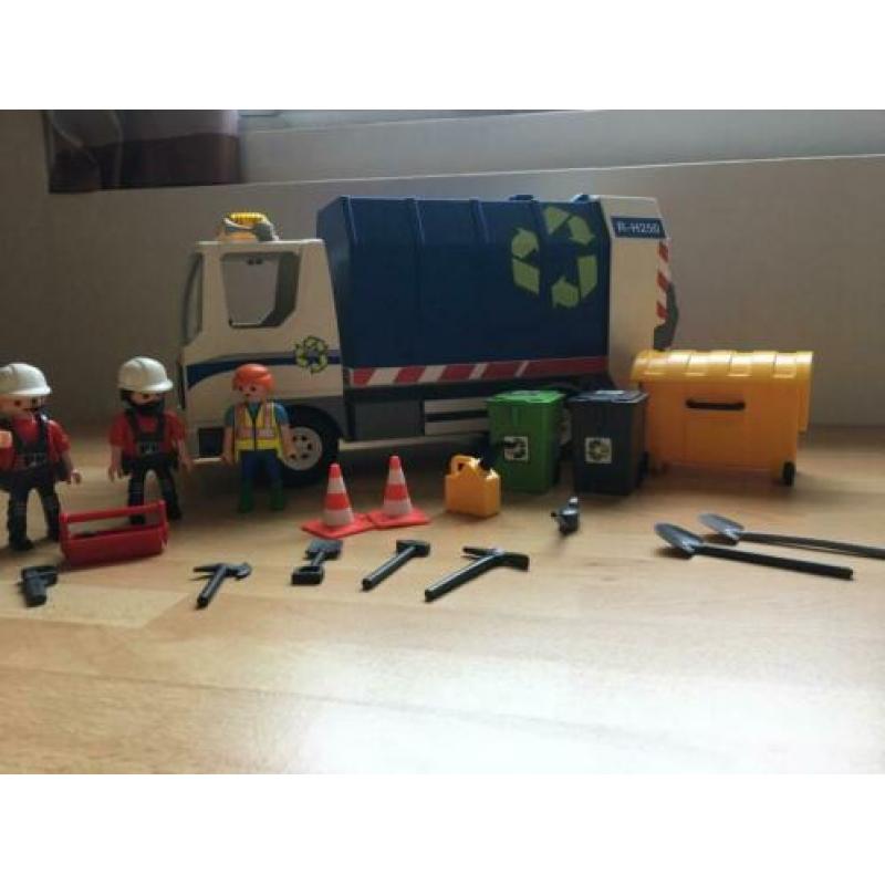 Playmobil vuilniswagen met poppetjes