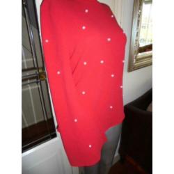 nieuwe rode trui met pareltjes en mooie wijde split mouwen