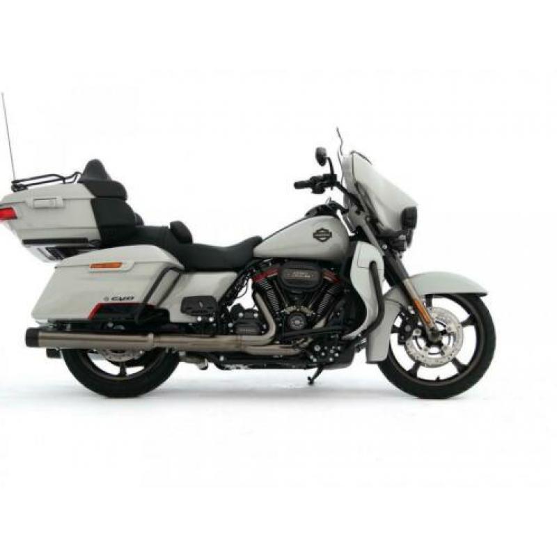 Harley-Davidson FLHTKSE CVO ULTRA LIMITED BLACK TRIM