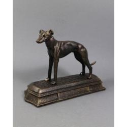 Prachtig zwaar sculptuur van een jachthond