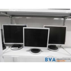 Online veiling: 3 Samsung monitoren (2x) SyncMaster 940N / (