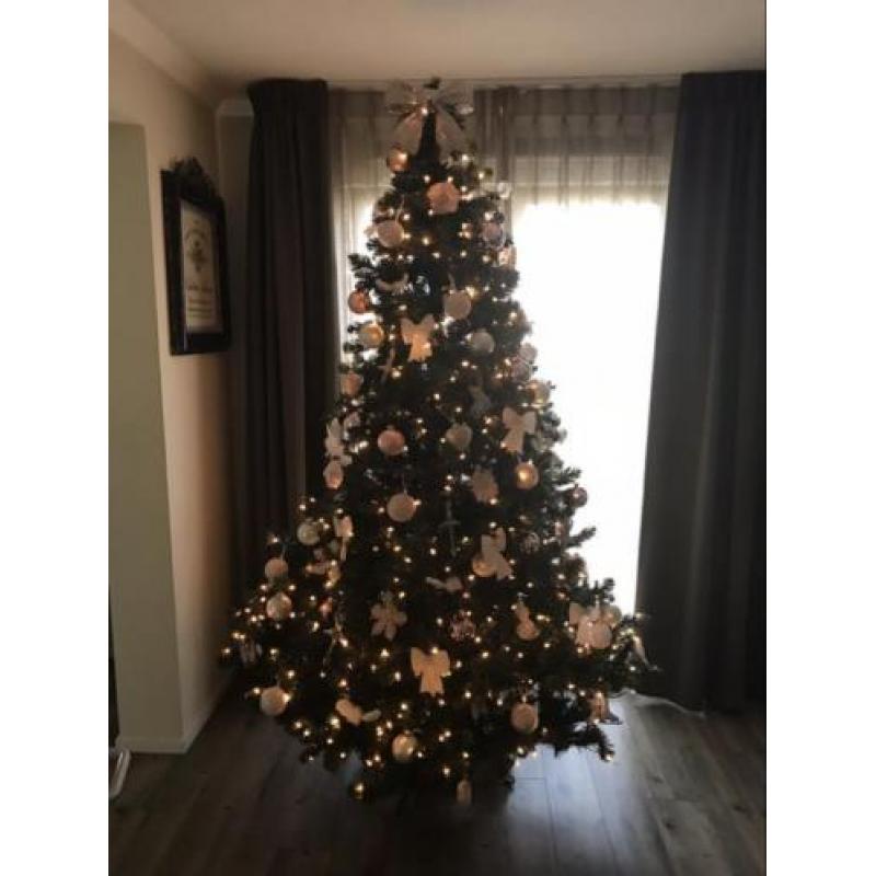 Prachtige kunst kerstboom 240 cm hoog inclusief 500 lampjes