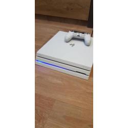 PlayStation 4 pro 1 Tb white edition